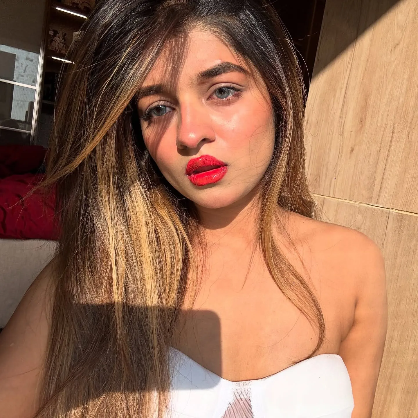 Diya - Dubai companion profile